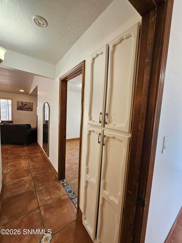 1608 Regal Ridge, Las Cruces, NM 88011