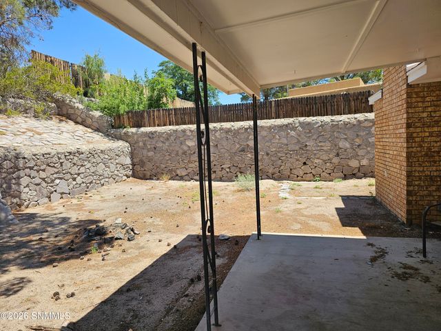 1608 Regal Ridge, Las Cruces, NM 88011