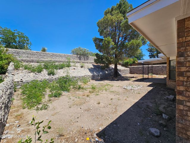 1608 Regal Ridge, Las Cruces, NM 88011