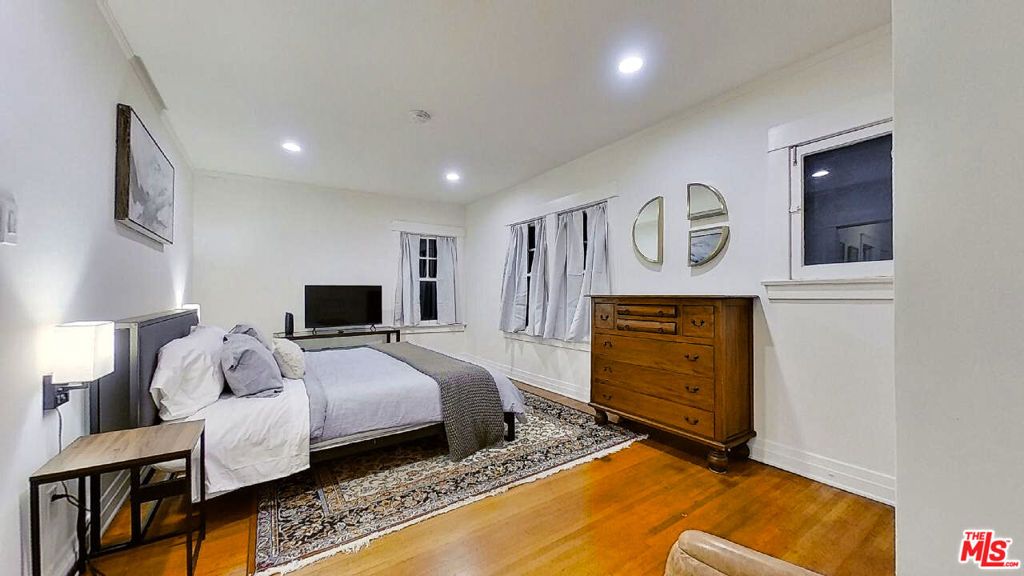 Image 12 of property listing at 2236 Griffin Avenue, Los Angeles, CA 90031