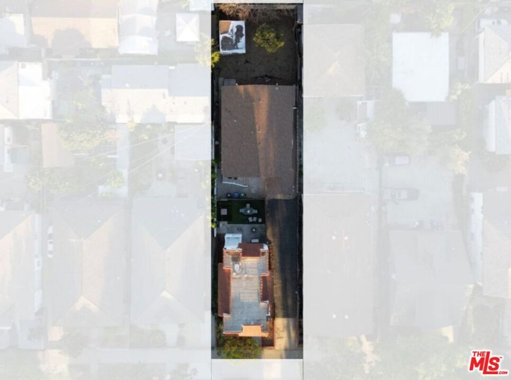 Image 3 of property listing at 2236 Griffin Avenue, Los Angeles, CA 90031