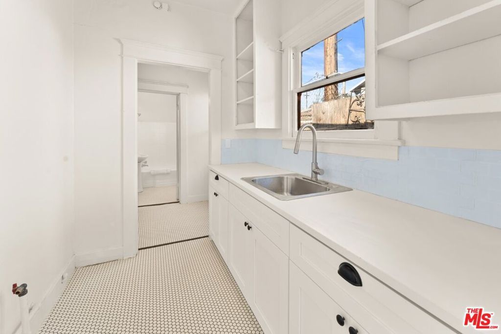 Image 40 of property listing at 2236 Griffin Avenue, Los Angeles, CA 90031