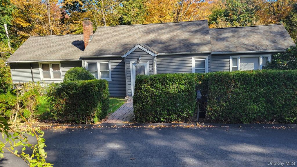 2 Stephens Lane, Valhalla, NY 10595