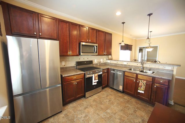 4608 Six Siblings Circle, Raleigh, NC 27610