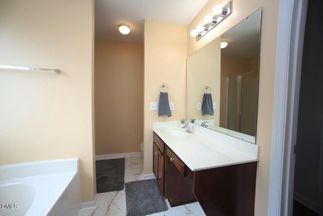 4608 Six Siblings Circle, Raleigh, NC 27610