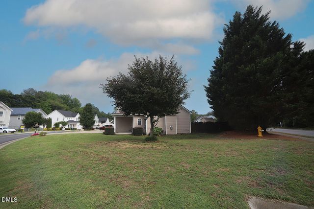 4608 Six Siblings Circle, Raleigh, NC 27610