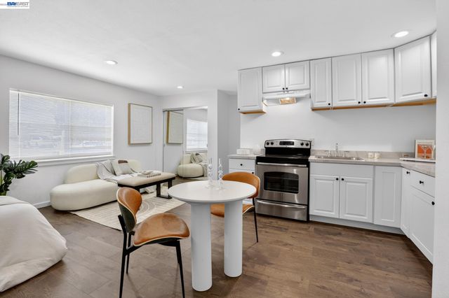 1664 Tulane, East Palo Alto, CA 94303