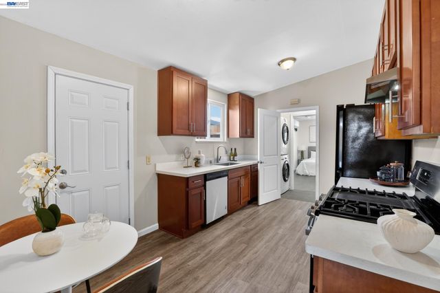 1664 Tulane, East Palo Alto, CA 94303