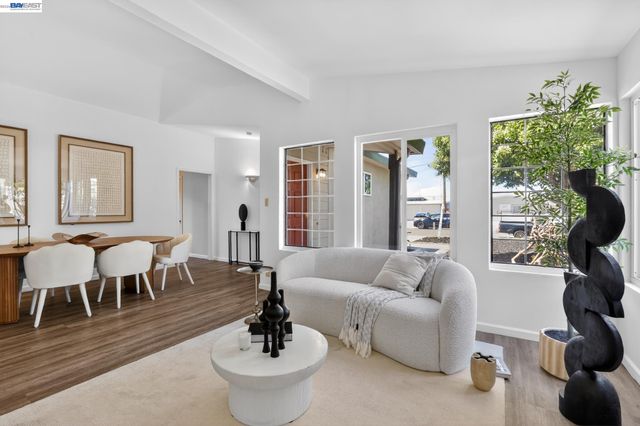 1664 Tulane, East Palo Alto, CA 94303