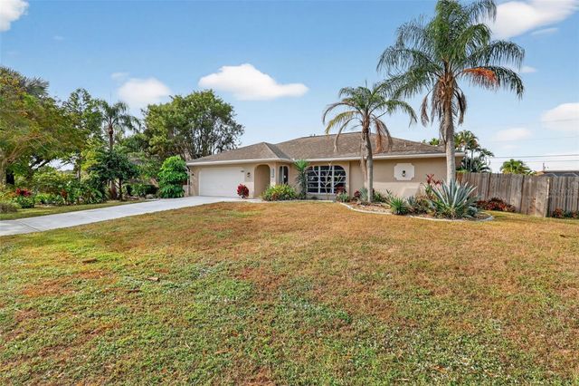 3902 SE 2ND PLACE, Cape Coral, FL 33904