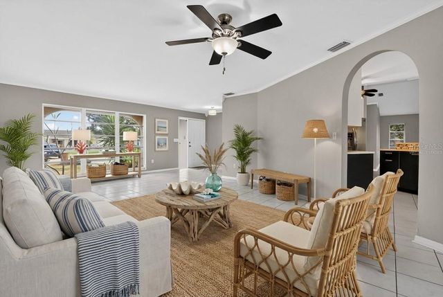 3902 SE 2ND PLACE, Cape Coral, FL 33904