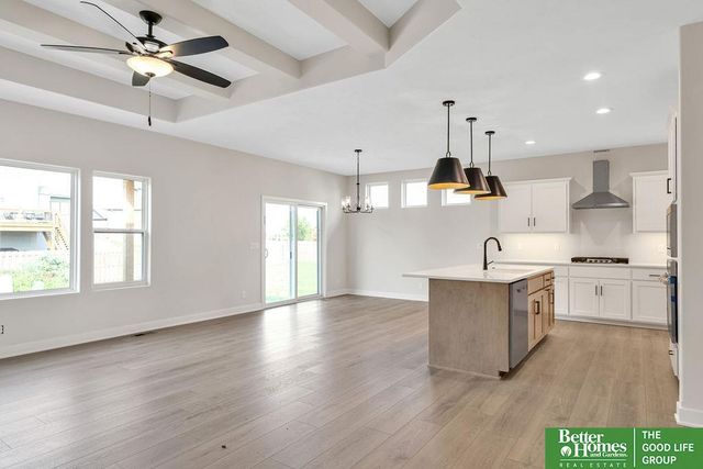 19836 Adams Street, Omaha, NE 68135