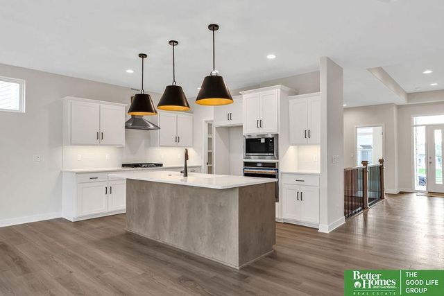 19836 Adams Street, Omaha, NE 68135