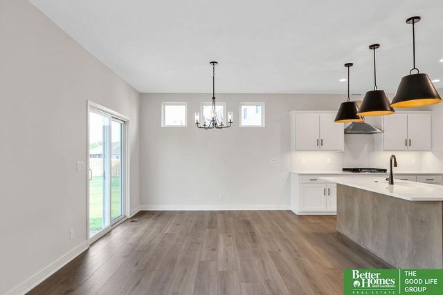 19836 Adams Street, Omaha, NE 68135