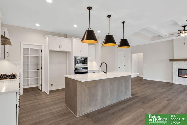 19836 Adams Street, Omaha, NE 68135