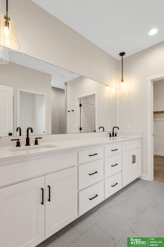 19836 Adams Street, Omaha, NE 68135