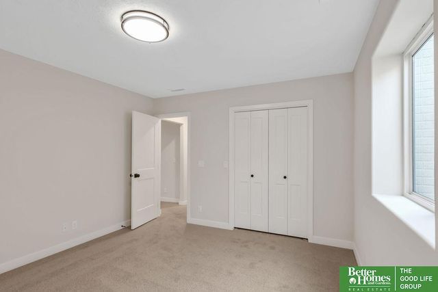 19836 Adams Street, Omaha, NE 68135