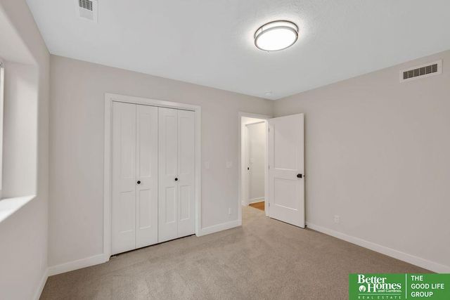 19836 Adams Street, Omaha, NE 68135