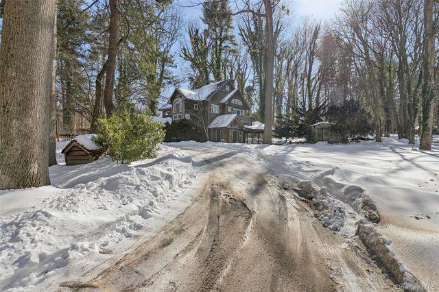 85 Cove Road, Oyster Bay Cove, NY 11771