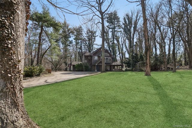 85 Cove Road, Oyster Bay Cove, NY 11771