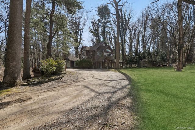 85 Cove Road, Oyster Bay Cove, NY 11771