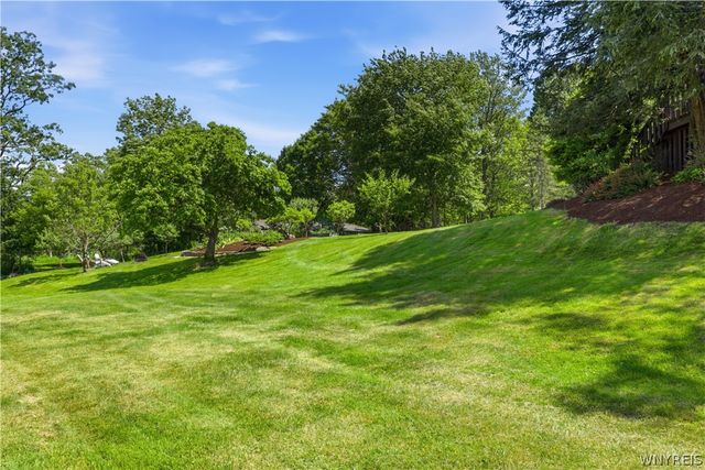 6985 Chestnut Ridge Road, Orchard Park, NY 14127