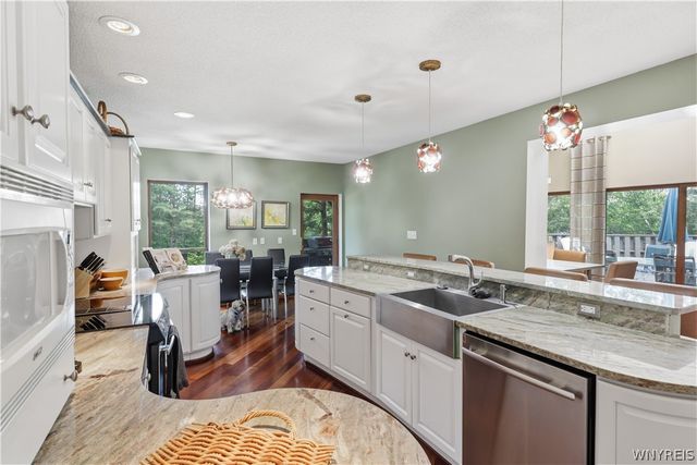 6985 Chestnut Ridge Road, Orchard Park, NY 14127