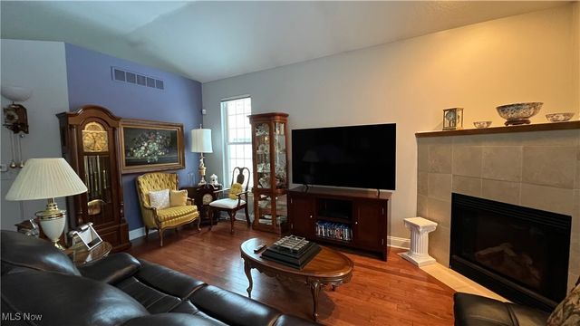 26727 Rue Saint Anne Court, Warrensville Heights, OH 44128