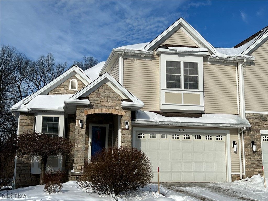 26727 Rue Saint Anne Court, Warrensville Heights, OH 44128