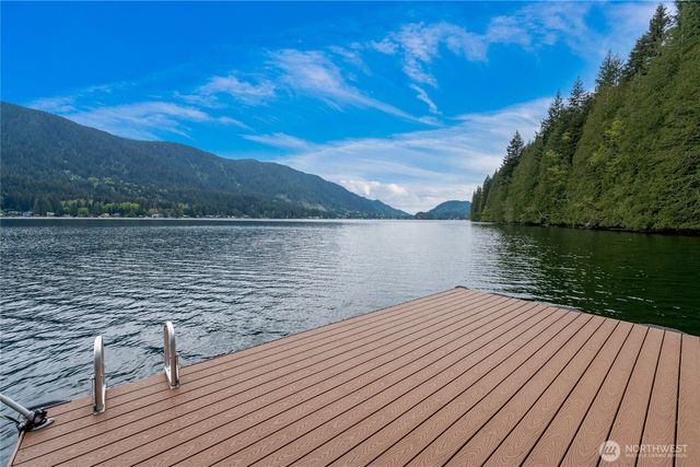 34605 N Shore Drive, Mount Vernon, WA 98274
