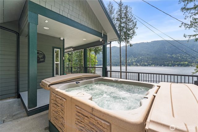 34605 N Shore Drive, Mount Vernon, WA 98274