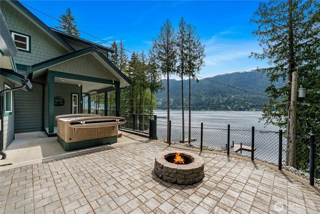 34605 N Shore Drive, Mount Vernon, WA 98274