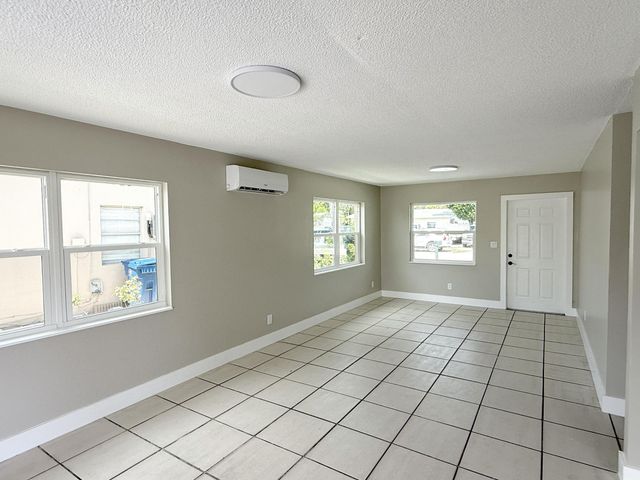 1920 SW 44th Avenue 2, Fort Lauderdale, FL 33317
