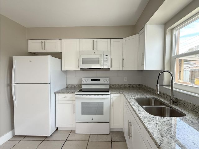1920 SW 44th Avenue 2, Fort Lauderdale, FL 33317