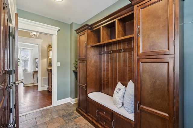 733 Summit Ave, Westfield Town, NJ 07090