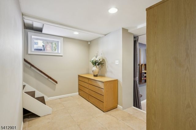 733 Summit Ave, Westfield Town, NJ 07090