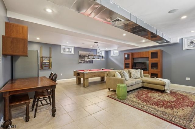 733 Summit Ave, Westfield Town, NJ 07090