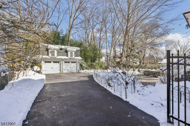 733 Summit Ave, Westfield Town, NJ 07090