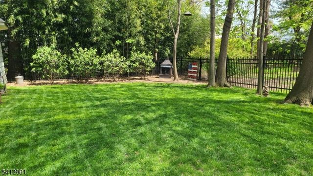 733 Summit Ave, Westfield Town, NJ 07090