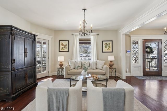 733 Summit Ave, Westfield Town, NJ 07090