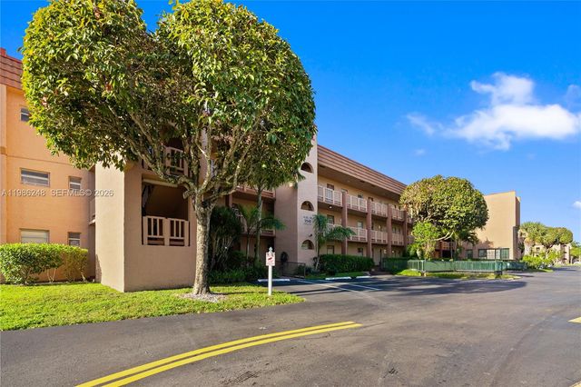9540 Sunrise Lakes Boulevard 103, Sunrise, FL 33322