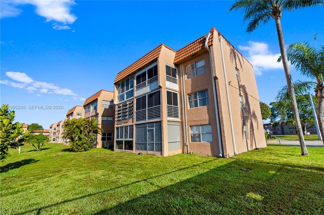 9540 Sunrise Lakes Boulevard 103, Sunrise, FL 33322