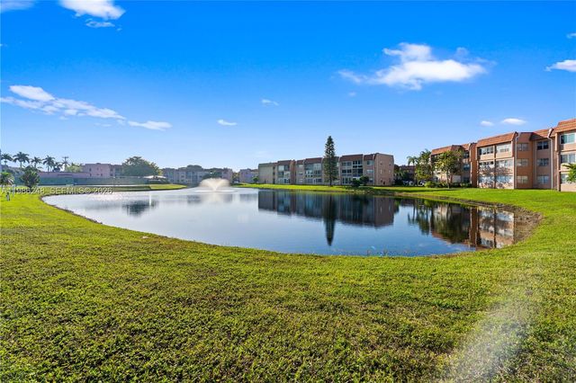 9540 Sunrise Lakes Boulevard 103, Sunrise, FL 33322