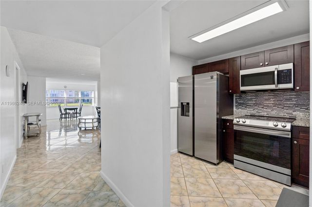 9540 Sunrise Lakes Boulevard 103, Sunrise, FL 33322