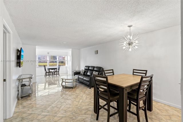 9540 Sunrise Lakes Boulevard 103, Sunrise, FL 33322