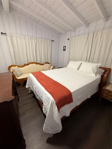 2036 NE 21st Ave 2, Fort Lauderdale, FL 33305