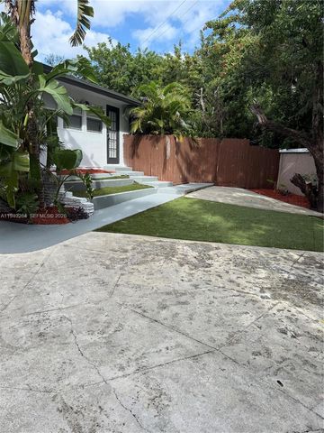 2036 NE 21st Ave 2, Fort Lauderdale, FL 33305