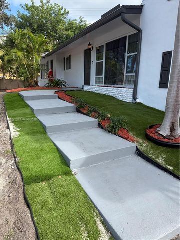 2036 NE 21st Ave 2, Fort Lauderdale, FL 33305