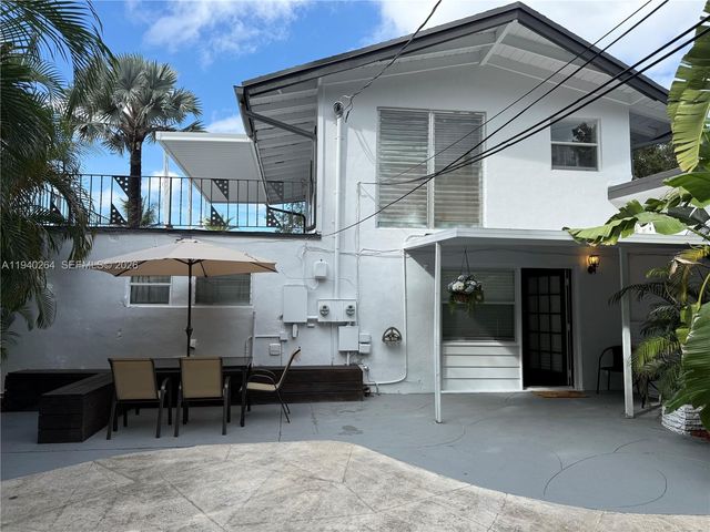 2036 NE 21st Ave 2, Fort Lauderdale, FL 33305