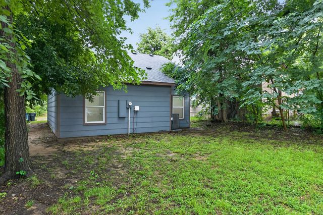 818 W Elm Street, Denison, TX 75020